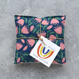 Cup & Saucer Vine in Navy Lavender Sachet Bundle